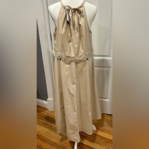 Banana Republic - Picture 2 of 3